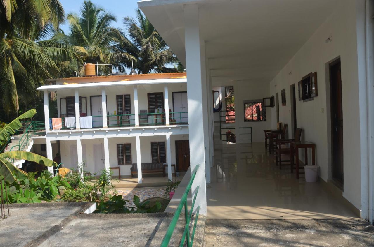 Arya Homestay Bougain Villa Gokarna (Karnataka) Exterior foto